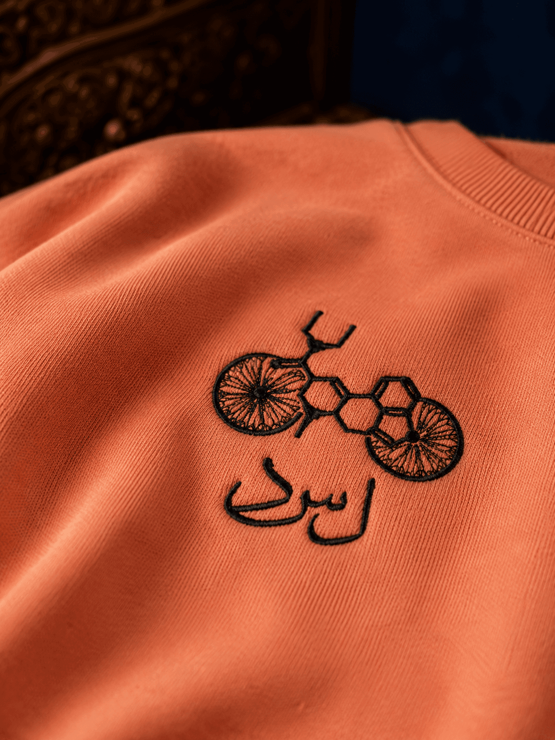 Calligraphie poitrine du T-shirt Marrakech Life So Dope